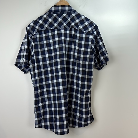Helly Hansen Blue and White Casual Button Down Shirt Size Large - Picture 3 of 6